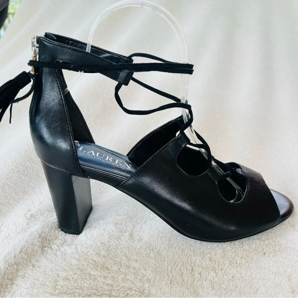 LAUREN RALPH LAUREN STRAPPY SEXY LACE UP OPEN TOE HEELS SIZE 7.5 NWT